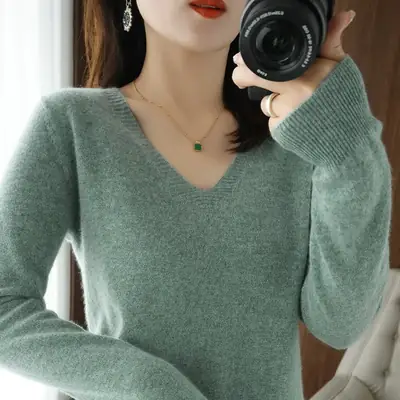 Women V-Neck Knit Sweater Black 2025 Winter