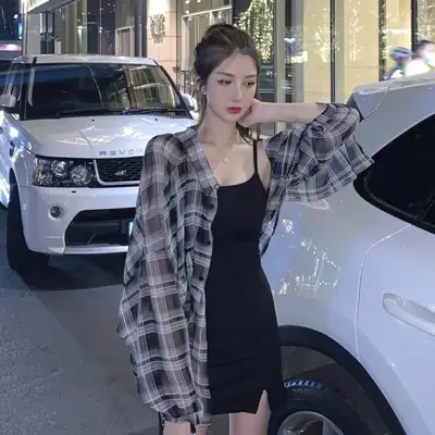Women Plaid Long Sleeve Sunscreen Jacket Black Shorts