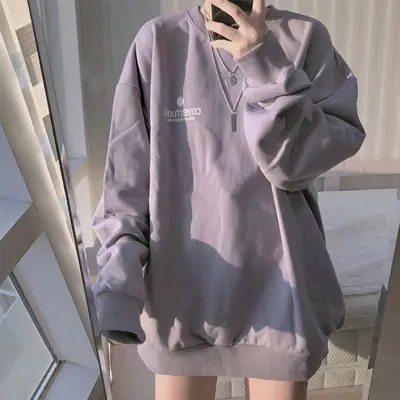 Women Black Loose Fit Sweatshirt 2025
