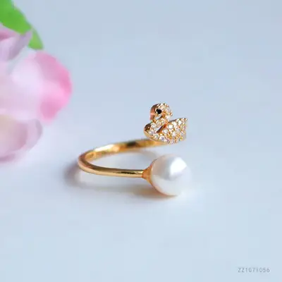 Guan Yu Freshwater Pearl Ring Swan Open Gold