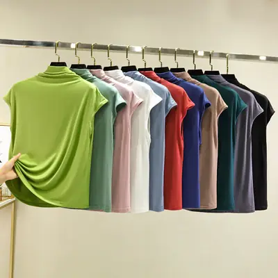 Women Green Sleeveless High Collar Vest Large