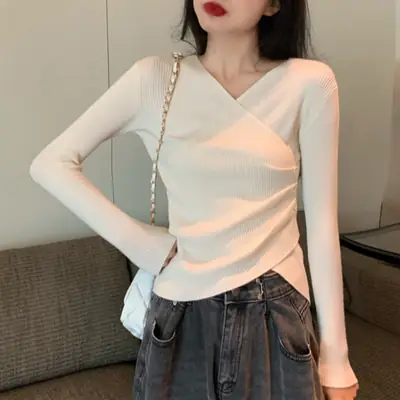 Women Cross V Neck Long Sleeve Sweater Black