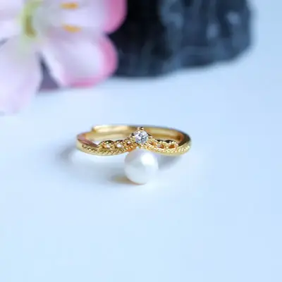 Guan Yu Pearl Crown Ring Gold Plated Women