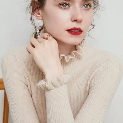 Women's 2025 Warm White Pom Pom Sleeve Sweater Large