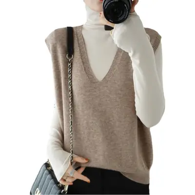 2023 Wool Knitted V-Neck Vest Green Sleeveless Women