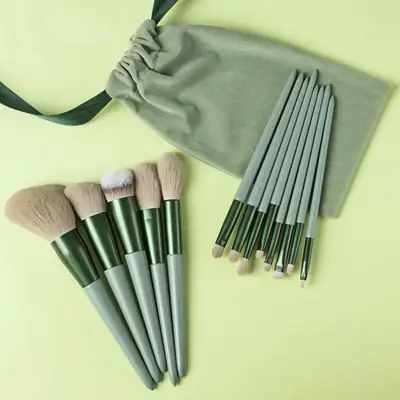 Green 13-Piece Makeup Brush Set for Blush & Eyeshadow
