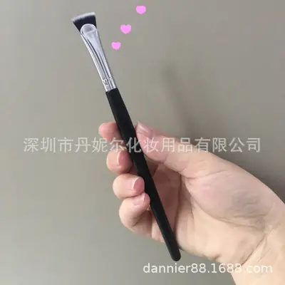 Danielle 36 Up Down Eyelash Brush Flat Head Highlighter