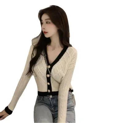 Women V-Neck Cable Knit Cardigan with Insulated Sleeve