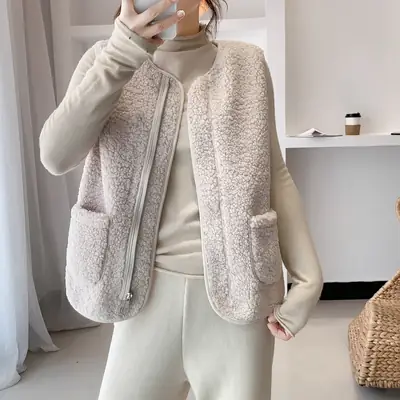 2025 Winter Plush Horse Clip Vest for Women