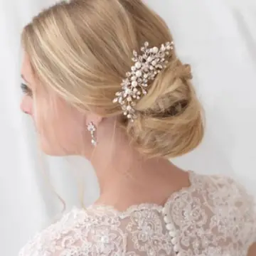 European Pearl Hair Comb with White Rhinestone Design