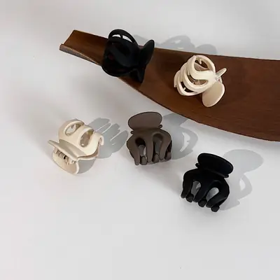 Black Shark Claw Hair Clip for Women Small