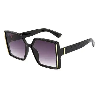 2022 Green Square Metal Sunglasses for Women