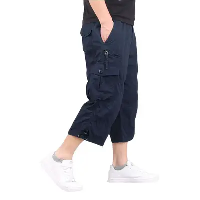 Men's Olive Green Capri Shorts with Multi-Pockets