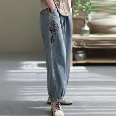 Women's Embroidered Wide-leg Jeans Nine Washed