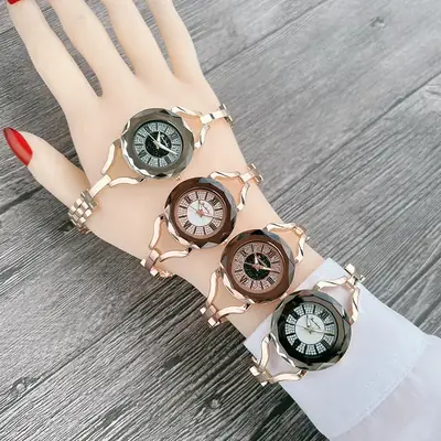 Vietnam Border Watch Diamond Face Star Watch Women