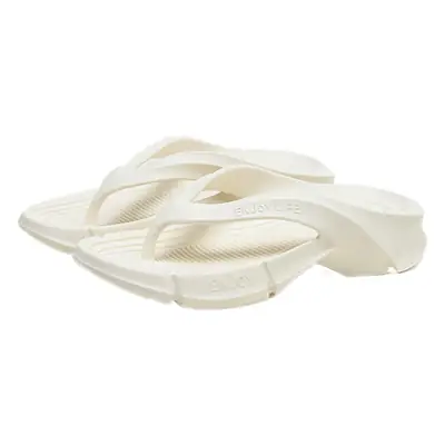 Women White Thick Sole Flat Sandals