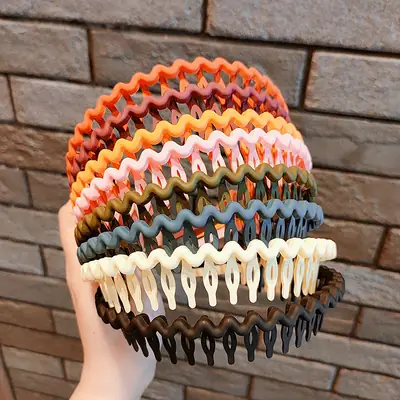 2022 New Style Face Wash Hair Band Women's Broken Hair Bangs with Toothed Non-slip Headband Hair Bundles Korean Internet Celebrity Headwear