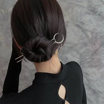Crescent Metal Hairpin Niche Design 2022