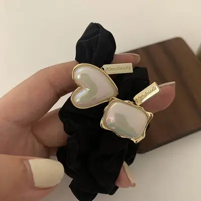Black Pearl Super Elastic Hair Binds for Women