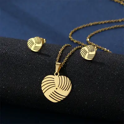 Gold Striped Necklace Set for Women