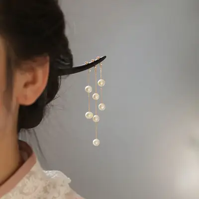 Pearl Tassel Hairpin with Gold Plated Design