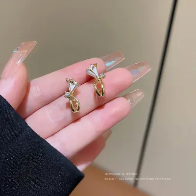 S925 Silver Heart Needle Ear Studs for Women