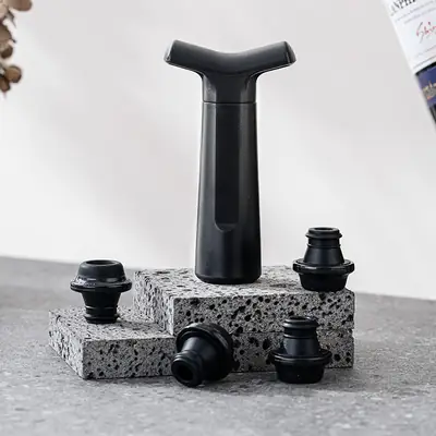 Universal Vacuum Wine Bottle Pump Set with 4 Plugs