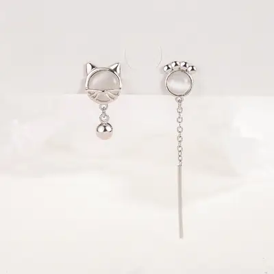 Cat's Claw Cat Eye Earrings for Women 2022 New Style