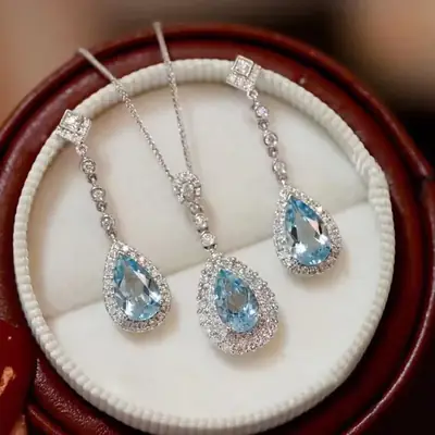Light Aquamarine Treasure Necklace for Women