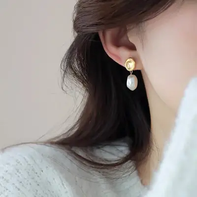 Natural Pearl Earrings with Gold Plated Needle Design