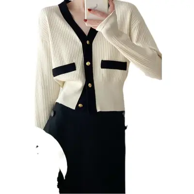 Women's Black V-Neck Knitted Sweater Cardigan