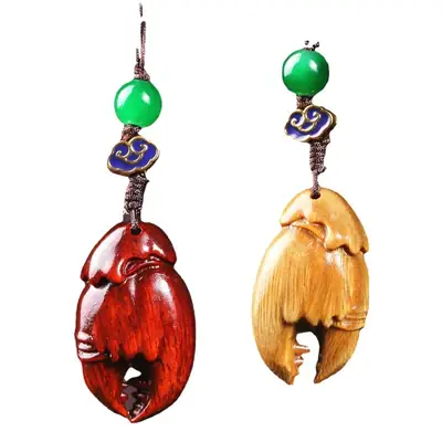 Red Sandalwood Crab Clamp Pendant with Green Stone