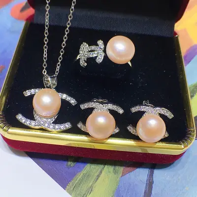 Pearl Necklace Bracelet Earrings Set for Women
