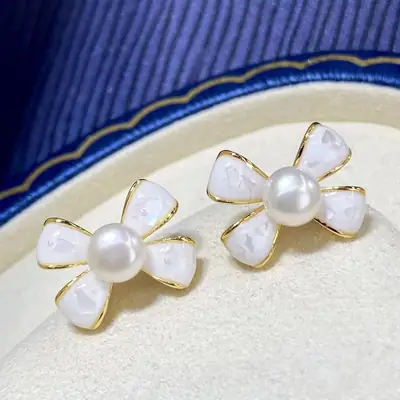 New Simple Natural Pearl Earrings 6mm 18K Gold