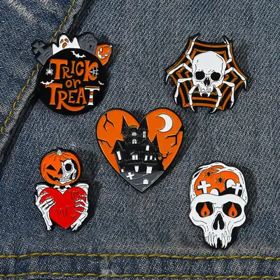 Halloween Metal Skull Badge with Spider & Pumpkin Design