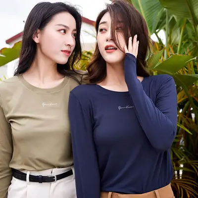 2022 Silk Slim Neckline Black Top for Women