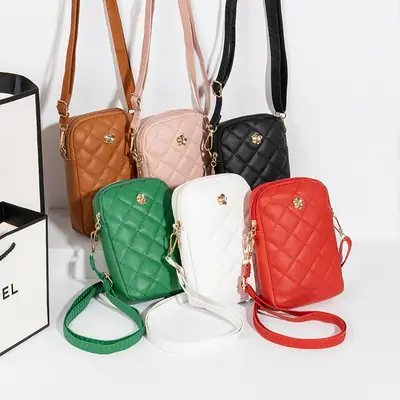 Green Quilted Shoulder Bag for Women 2023