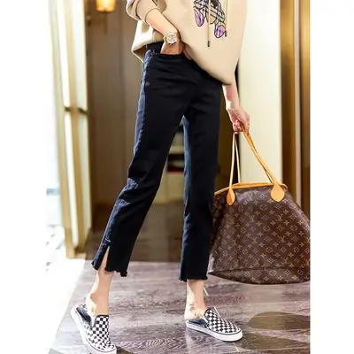 Plus Size Women's Black Slimming Cropped Pants with High Waist