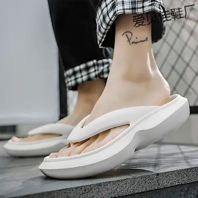 Cross-border New Summer Thick-soled Flip-flops Men's Non-slip Flip-flops Flip-flops Soft-soled Men's Slippers for Women