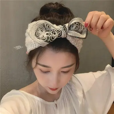 Korean Embroidered Knitted Wool Hairband with Sequins Bow