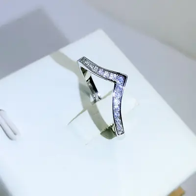 V-Shape Diamond Finger Ring for Women