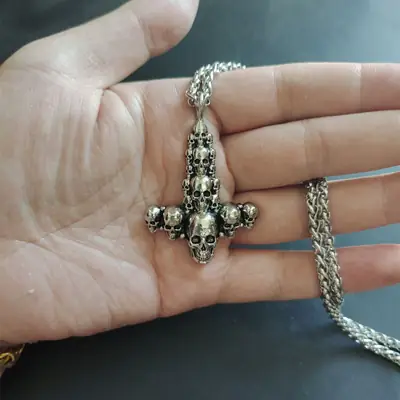 Domineering Punk Skull Necklace Men Women European American Hip Hop Dark Cross Pendant