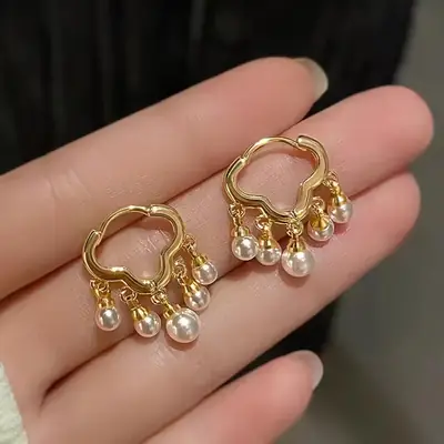 2022 New Cloud Tassel Pearl Earrings for Women