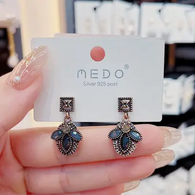 Elegant Retro Zircon Three-leaf Petal Earrings Silver 925