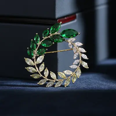 Zircon Leaf Pin Buckle for Women Autumn Winter