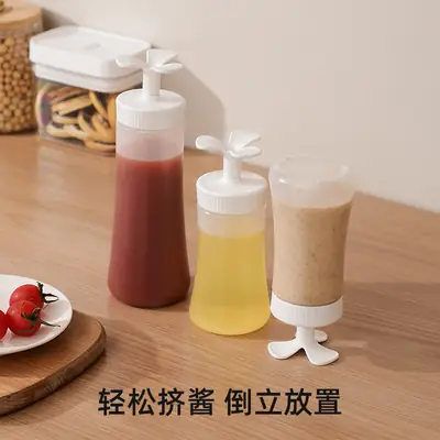 Invertable Tomato Salad Sauce Bottle with Honey Squeeze Feature