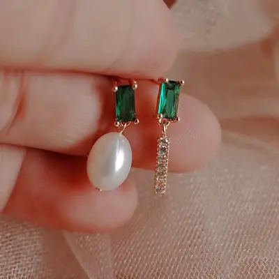 French Fine Inlaid Green Zircon Earrings