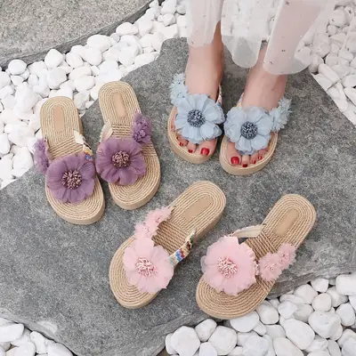 Trendy Summer New Sandals for Outdoor Wear, Popular Beach Flip-Flops for Women, Half-Slip Fairy Style