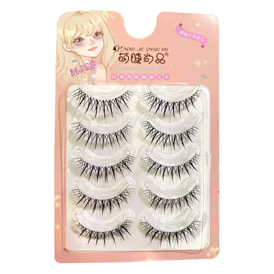 Natural False Eyelashes for Everyday Makeup