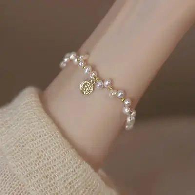 White Pearl Necklace for Women's Elegant Accessories